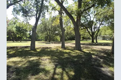 450 County Road 4225, Bonham, TX 75418 - Photo 17