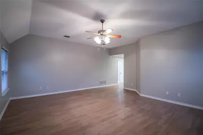 1081 Woodbriar Drive, Grapevine, TX 76051 - Photo 17