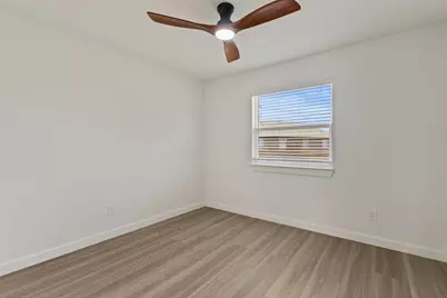 908 Isbell Road #D, Fort Worth, TX 76114 - Photo 11