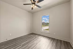 138 Dana Pt Rd, Lorena, TX 76655 - Photo 17