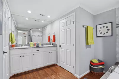 9683 Whitehurst Drive, Dallas, TX 75243 - Photo 19