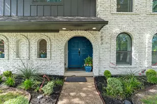 9683 Whitehurst Dr, Dallas, TX 75243 - Photo 39