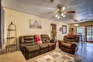 650 Forrester St, Greenville, TX 75401 - Photo 5
