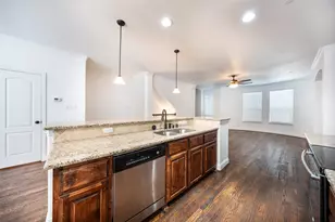 2500 Rockbrook Dr, Lewisville, TX 75067 - Photo 15