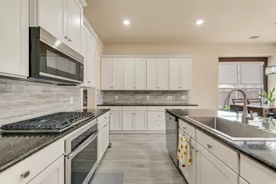 5736 New Castle Drive, Richardson, TX 75082 - Photo 9