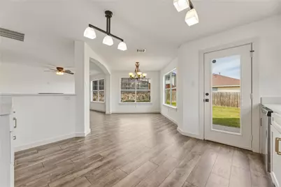 9808 Rockledge Road, Fort Worth, TX 76108 - Photo 13