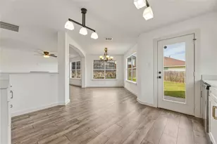 9808 Rockledge Rd, Fort Worth, TX 76108 - Photo 13