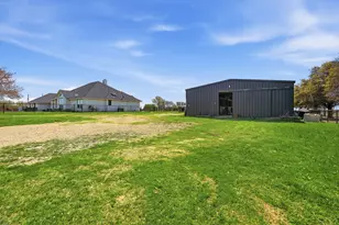 333 Meadow Crest Rd, Fort Worth, TX 76108 - Photo 25