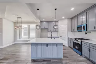 410 Larry, Irving, TX 75060 - Photo 3