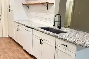 1221 Crooked Creek Ct, Midlothian, TX 76065 - Photo 9