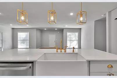 2001 Colcord Avenue, Waco, TX 76707 - Photo 9