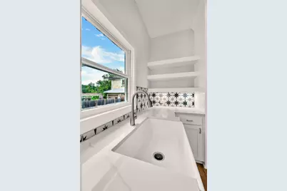 2316 Colcord Avenue, Waco, TX 76707 - Photo 13