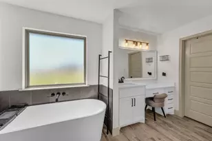 1008 Laramie Rd, Poolville, TX 76487 - Photo 23