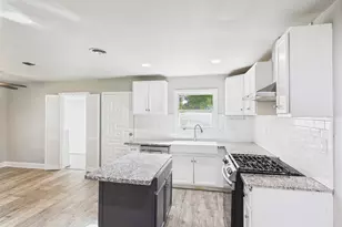 610 Erie St, Cleburne, TX 76031 - Photo 3