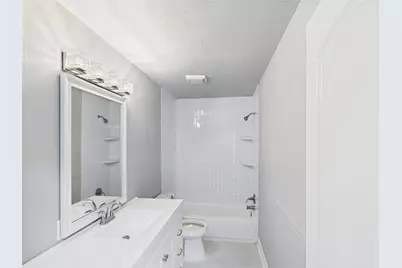 610 Erie Street, Cleburne, TX 76031 - Photo 9