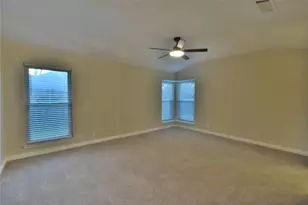 8906 Pleasant Hill Dr, Granbury, TX 76049 - Photo 11