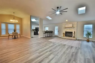 8906 Pleasant Hill Drive, Granbury, TX 76049 - Photo 3