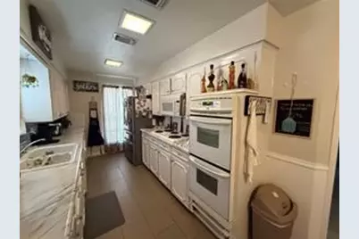 1127 Willow Creek Drive, Lancaster, TX 75146 - Photo 11