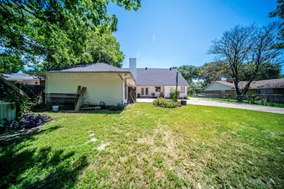 1127 Willow Creek Drive, Lancaster, TX 75146 - Photo 21