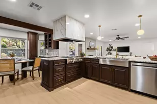 2324 Wooded Acres Dr, Waco, TX 76710 - Photo 17