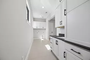 122 S Church St, McKinney, TX 75069 - Photo 13