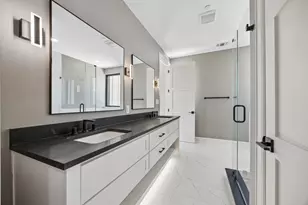 122 S Church St, McKinney, TX 75069 - Photo 13