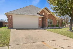 919 Fleetwood Cove Dr, Grand Prairie, TX 75052 - Photo 3