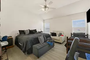 919 Fleetwood Cove Dr, Grand Prairie, TX 75052 - Photo 15