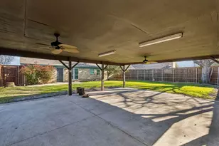 1914 Lawndale Dr, Carrollton, TX 75006 - Photo 25