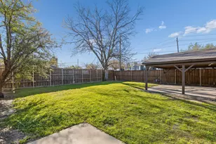 1914 Lawndale Dr, Carrollton, TX 75006 - Photo 23