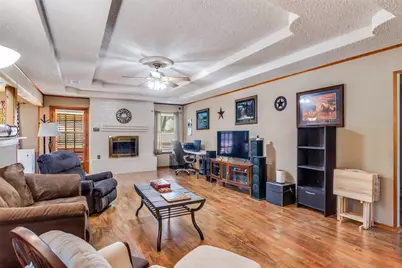 212 Casas Del Sur Street, Granbury, TX 76049 - Photo 7