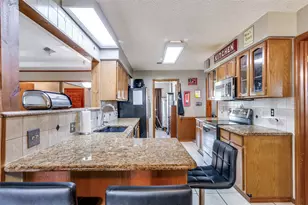 212 Casas Del Sur St, Granbury, TX 76049 - Photo 11