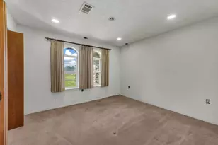 117 Casas Del Sur St, Granbury, TX 76049 - Photo 13