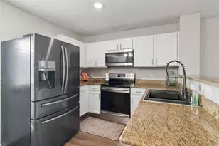 1507 Wavecrest Dr, Glenn Heights, TX 75154 - Photo 9