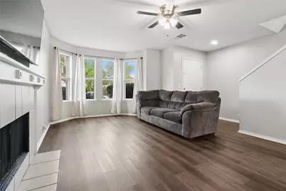 1507 Wavecrest Drive, Glenn Heights, TX 75154 - Photo 3