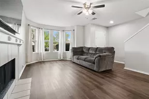 1507 Wavecrest Dr, Glenn Heights, TX 75154 - Photo 3