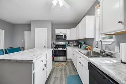 114 S Baker Street, Ferris, TX 75125 - Photo 9