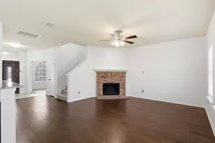 203 Stampede St, Waxahachie, TX 75165 - Photo 5