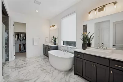 1717 Clem Castle Drive, Carrollton, TX 75010 - Photo 17