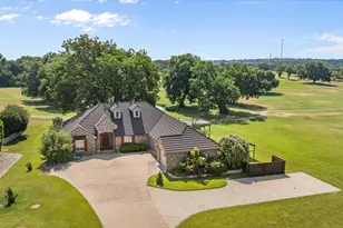 1621 Rockview Dr, Granbury, TX 76049 - Photo 1