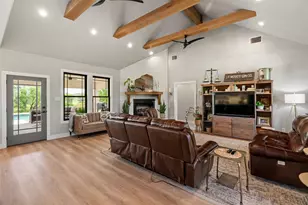 100 Tall Grass Ct, Weatherford, TX 76087 - Photo 5