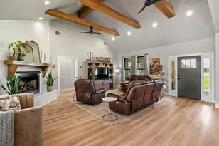 100 Tall Grass Ct, Weatherford, TX 76087 - Photo 3