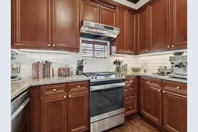 1018 Pavillion Street, Dallas, TX 75204 - Photo 11