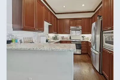 1018 Pavillion Street, Dallas, TX 75204 - Photo 9