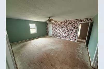 303 New Highland Road, Springtown, TX 76082 - Photo 11