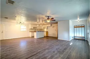 208 Miller St, Mount Vernon, TX 75457 - Photo 9