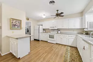 1013 Yorkshire Dr, Sherman, TX 75092 - Photo 15