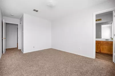 4524 Alamosa Street, Fort Worth, TX 76119 - Photo 9