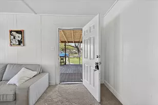 302 E 10th St, Bonham, TX 75418 - Photo 3