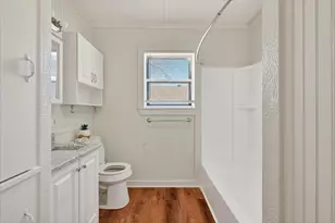 302 E 10th St, Bonham, TX 75418 - Photo 13